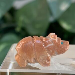 Native American Zuni Style Bear Fetish Bead Carved Rhodonite Spirit Animal .9"
